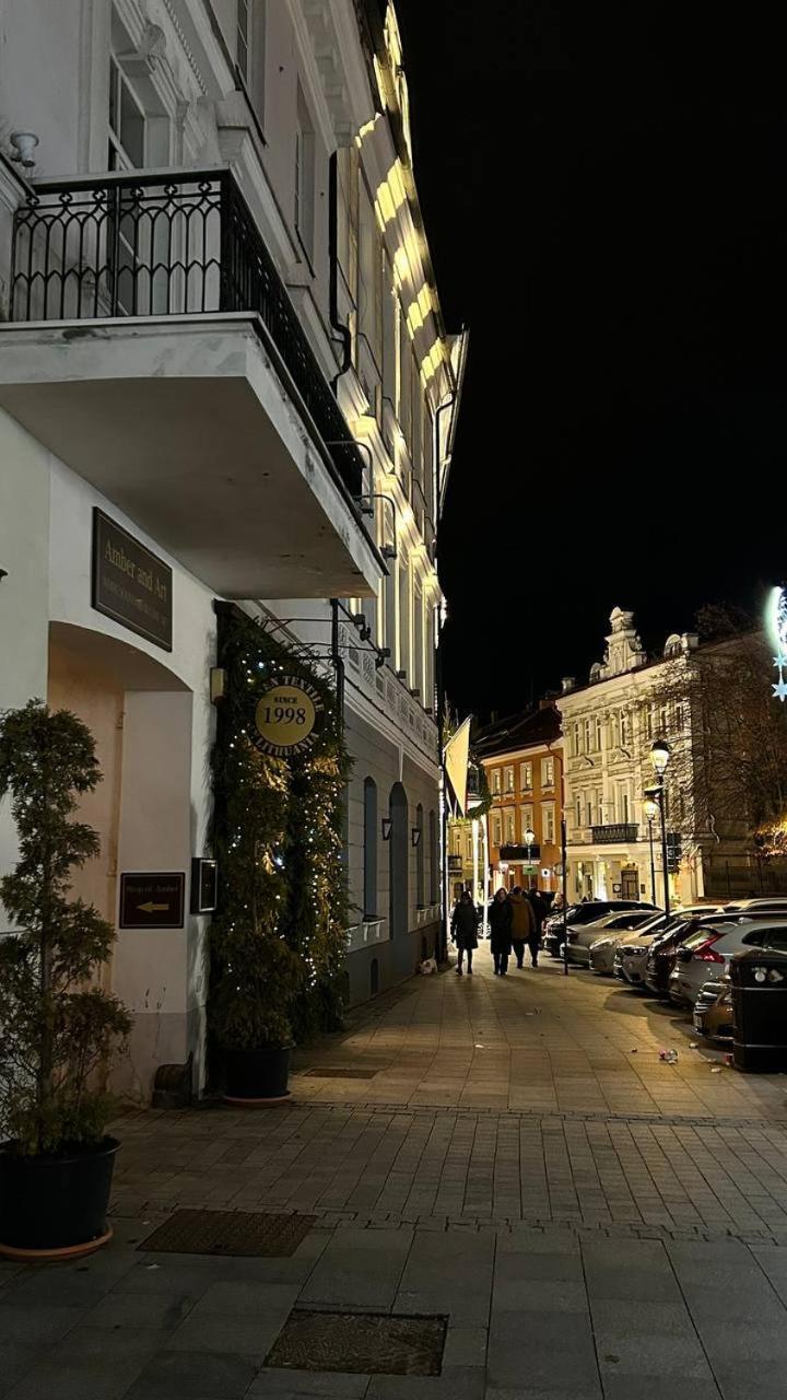 Vilnius Town Square Apartments Self Check-In 24H By H&H Exterior photo
