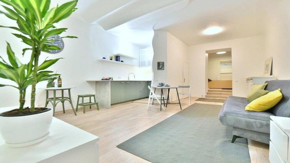 Vilnius Town Square Apartments Self Check-In 24H By H&H Exterior photo